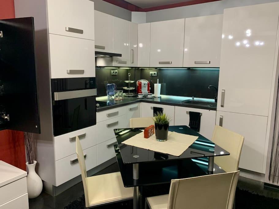 Lovely Sofia Apartment Katerina With Free Parking Exterior photo